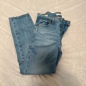 Levi’s Straight Leg Wedgie